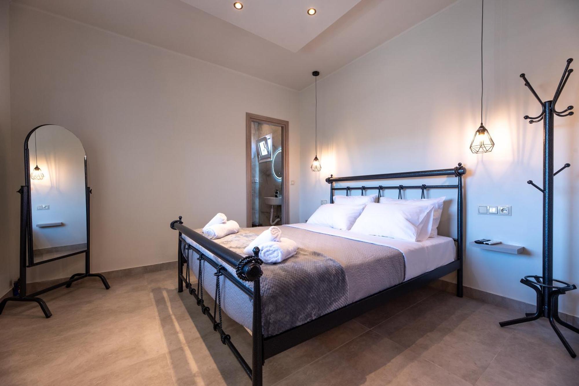 Demi'S Apartments Near Athen'S Airport Artemida  Exterior photo